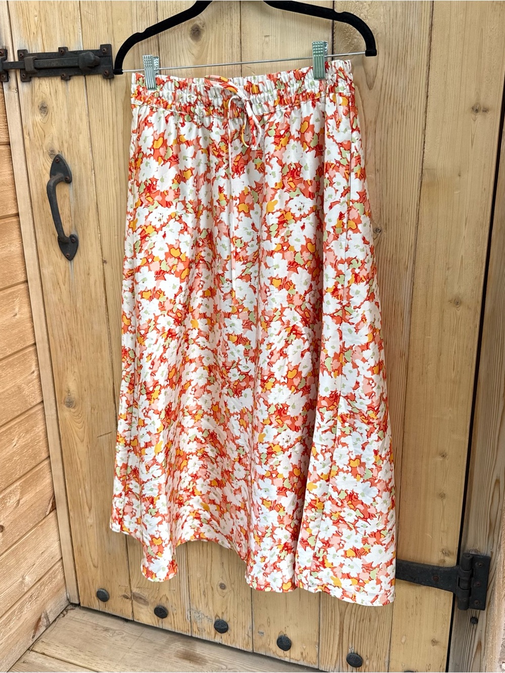 Dynamite Floral Satin Midi Skirt- Orange White Size Small